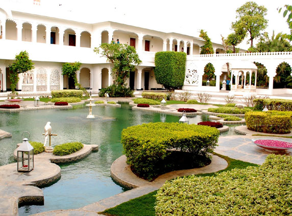 Taj-Lake-Palace-06